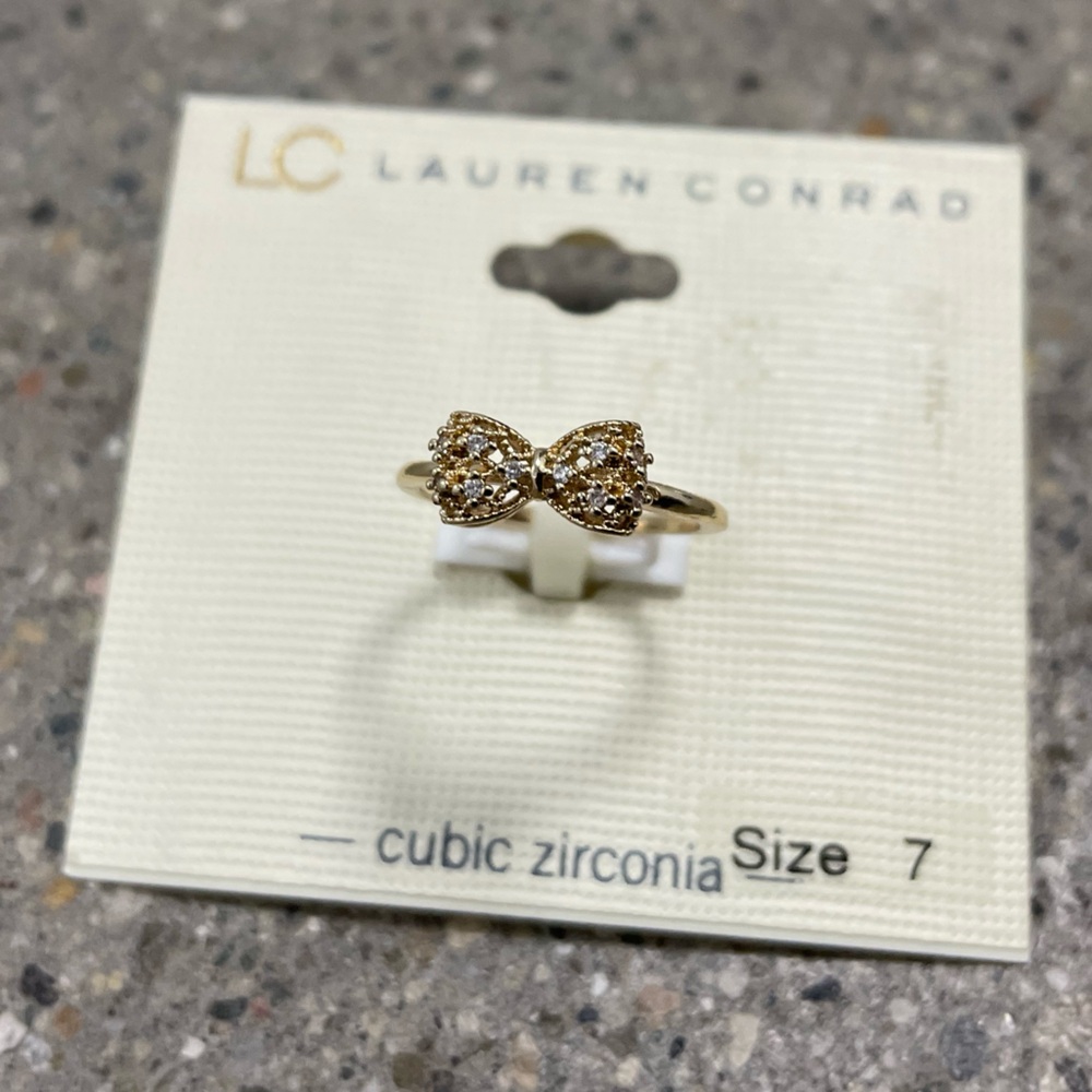 NWT Minimalist Goldtone Cubic Zirconia Lauren Conrad Bow Ring size 7